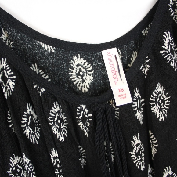 ❌SOLD❌ Xhilaration | Black & White Sundress - Picture 2 of 8